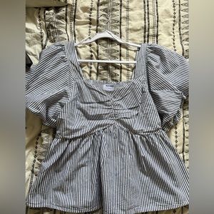Size XL Tall, short puff-sleeved peplum top. Old Navy